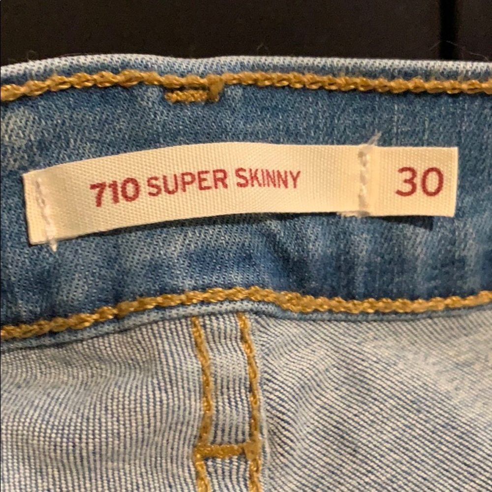 Levi’s 701  Super Skinny - NWOT - Picture 3 of 3